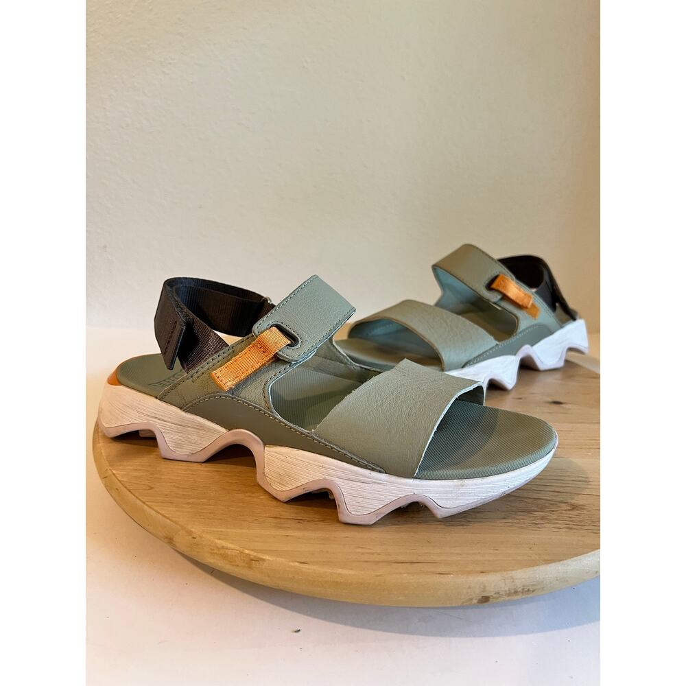 Sorel Safari Koi Kinetic Impact II Leather Sandal Size 7.5